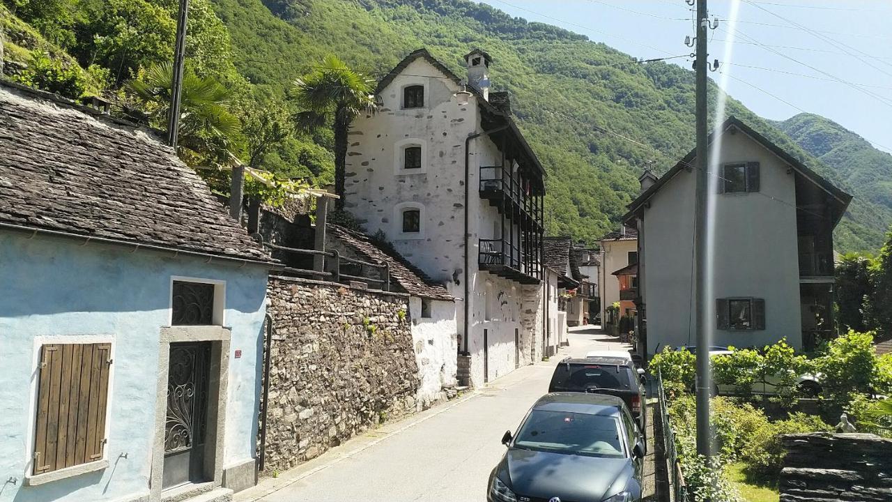 Residenza Americana Someo Kültér fotó